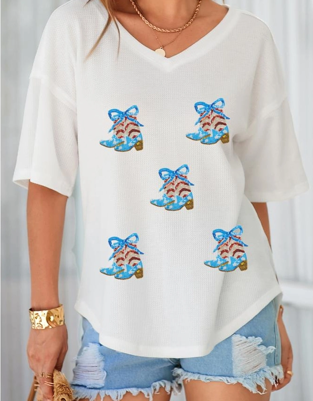 White Patriotic Bow Boots Patched Breathable Texture V Neck Loose Tee