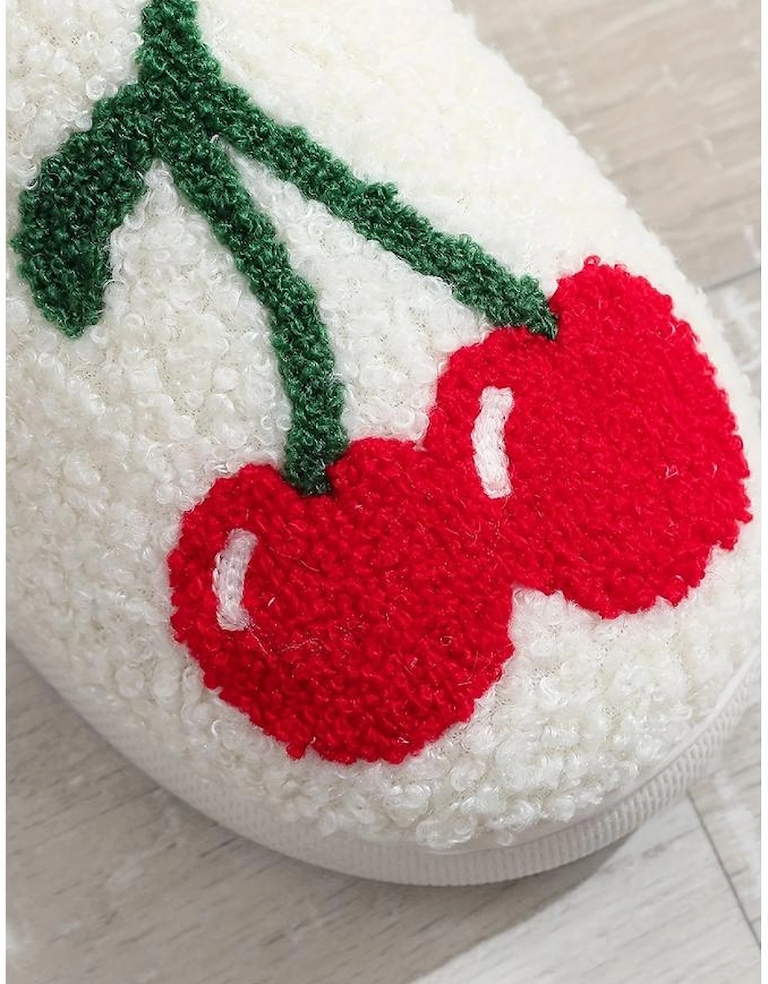 Azura Exchange White Cute Fruit Cherry Pattern Winter Plush Slippers
