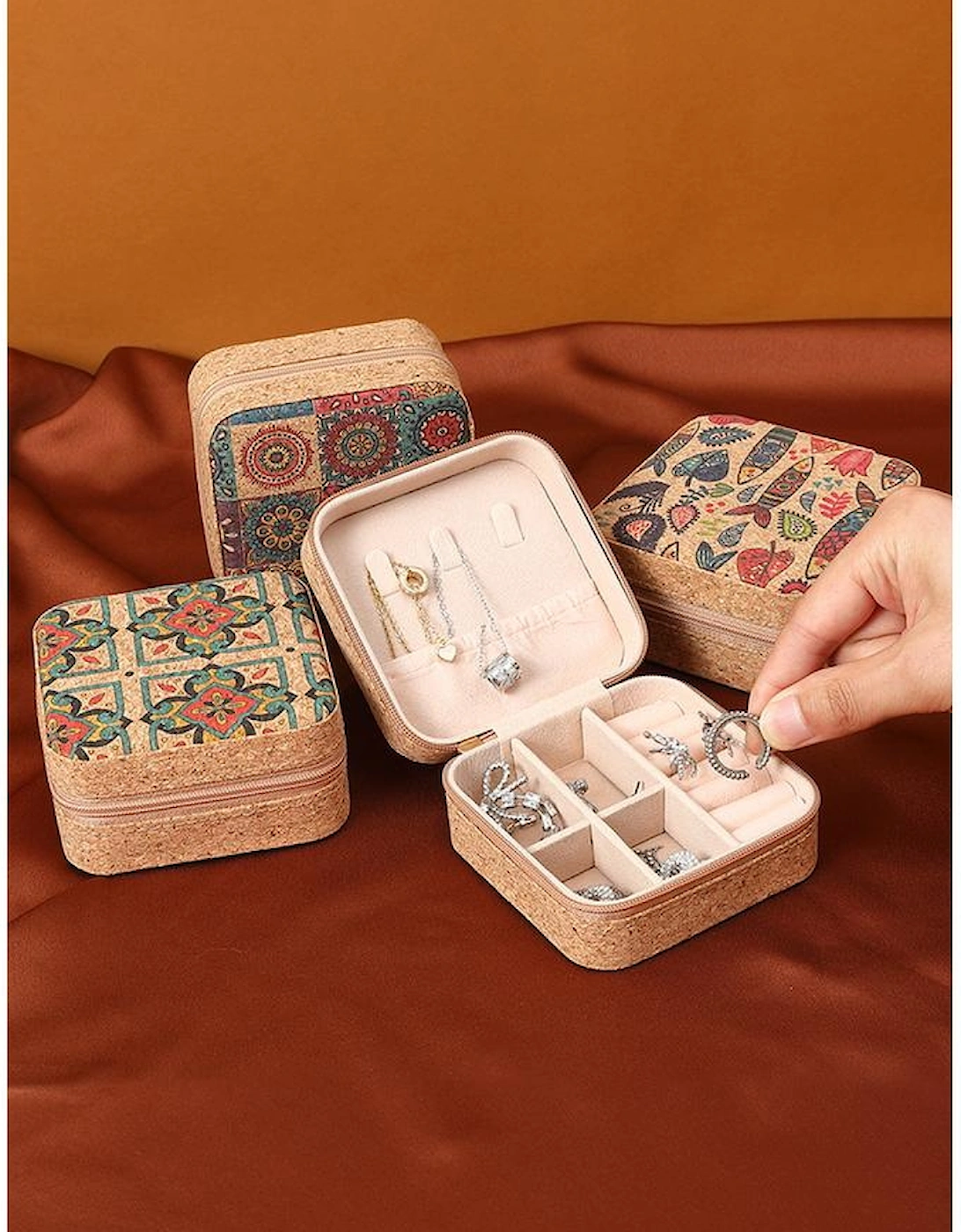 Azura Exchange Camel Retro Floral Print Portable Square Jewelry Box