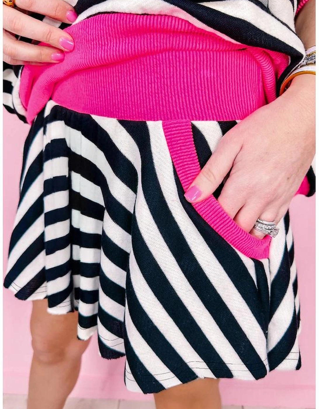 Black Stripe Contrast Ribbed Banding Long Sleeve Blouse Loose Shorts Set