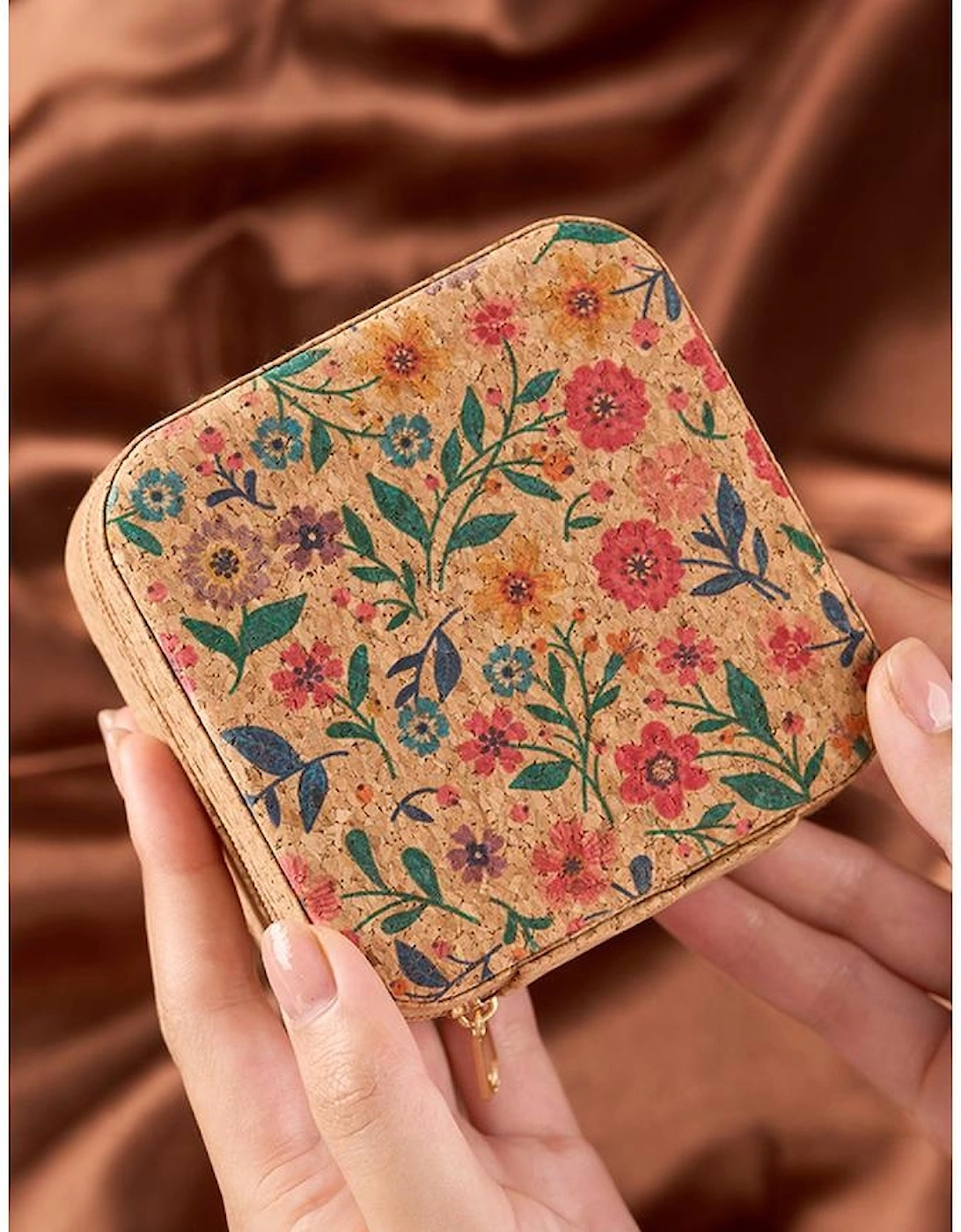Azura Exchange Camel Retro Floral Print Portable Square Jewelry Box