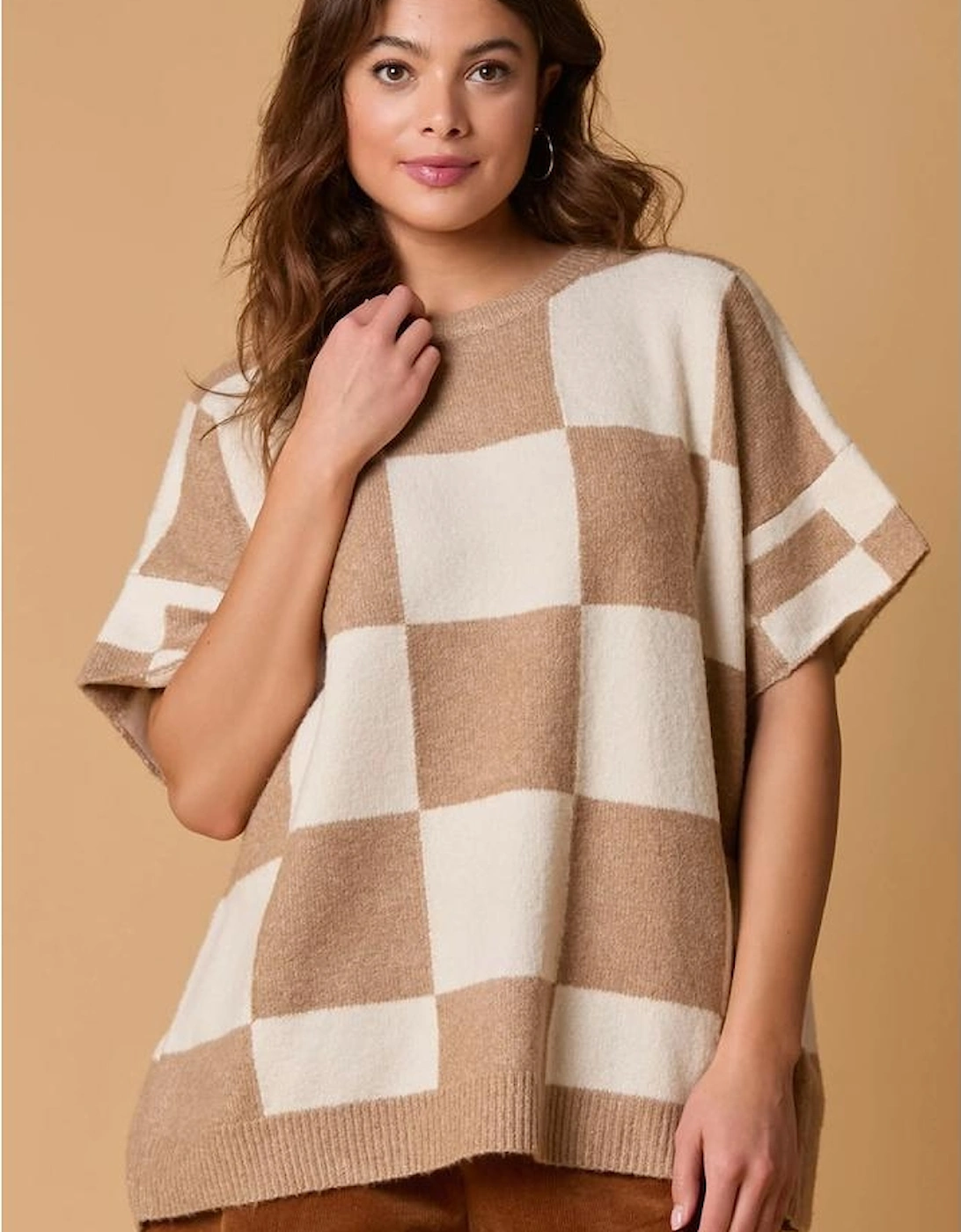 Light French Beige Checkered Pattern Loose Drop Shoulder Half Sleeve Sweater