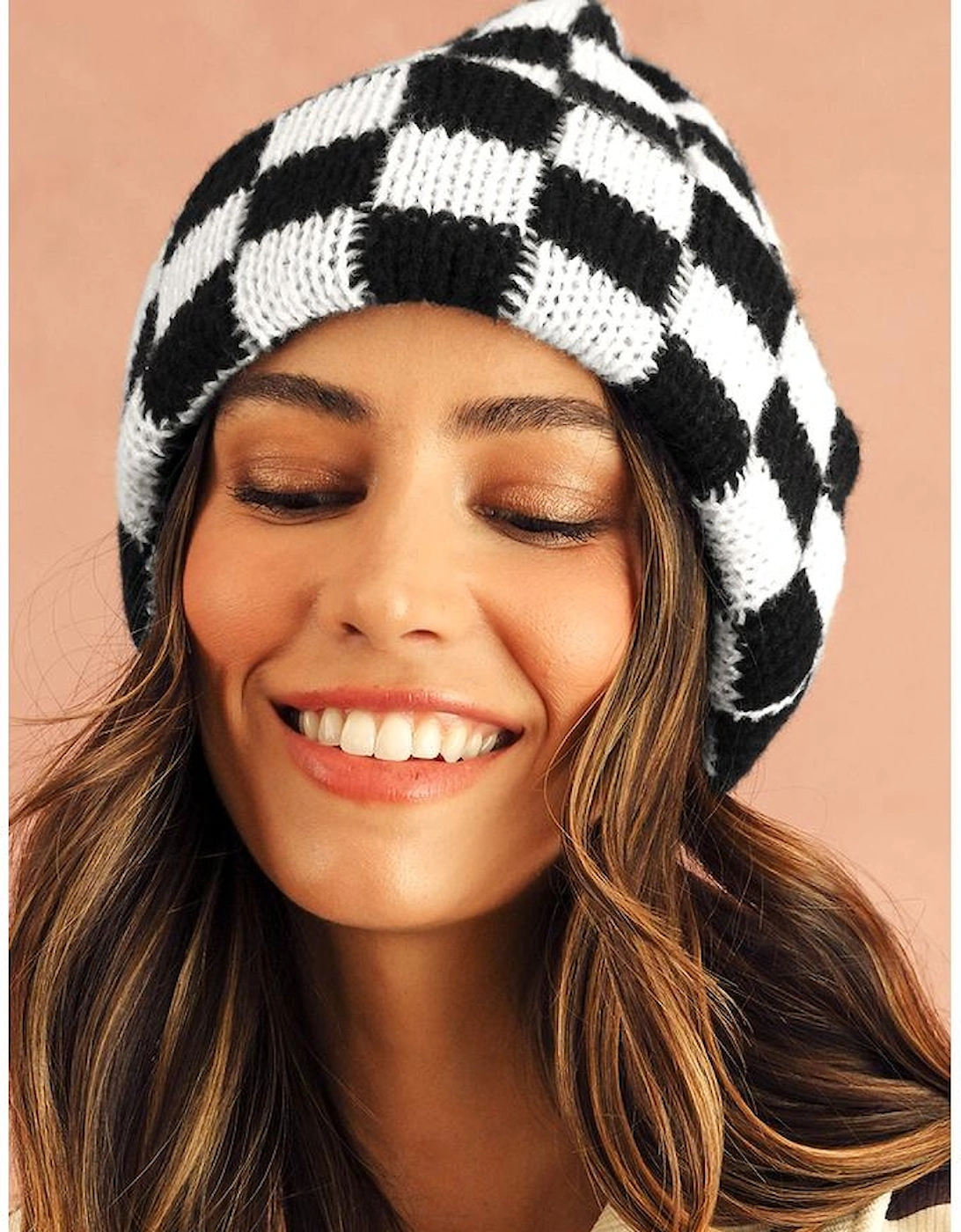Azura Exchange Black Two Tone Checkered Folded Eaveless Beanie Cap