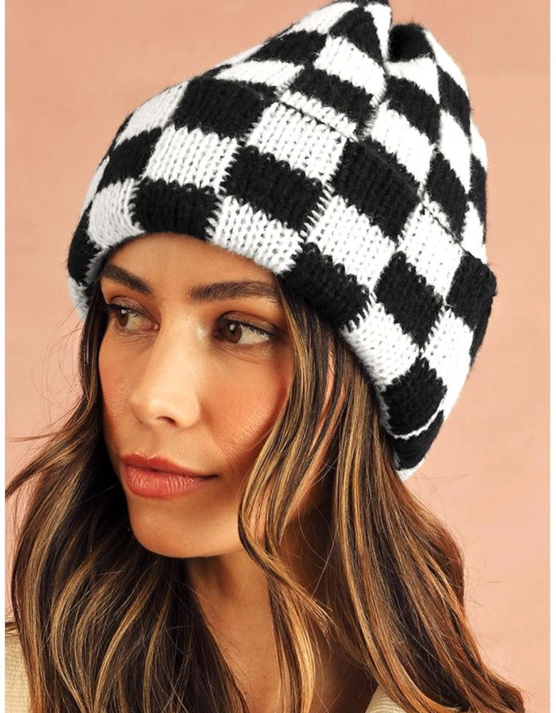 Azura Exchange Black Two Tone Checkered Folded Eaveless Beanie Cap