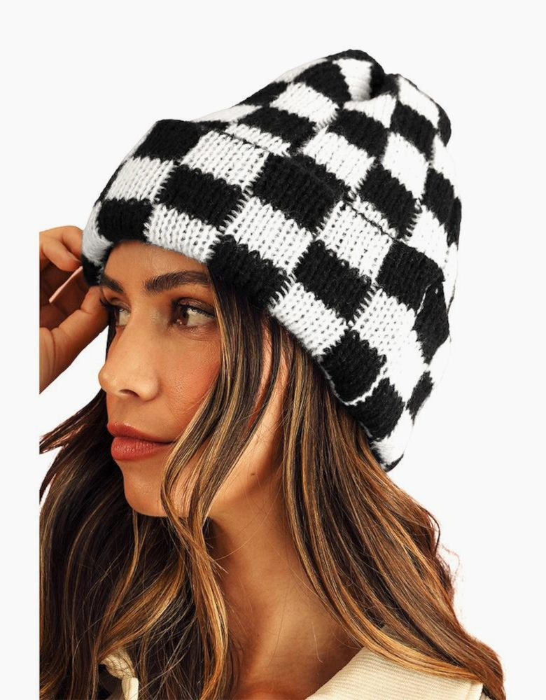 Azura Exchange Black Two Tone Checkered Folded Eaveless Beanie Cap
