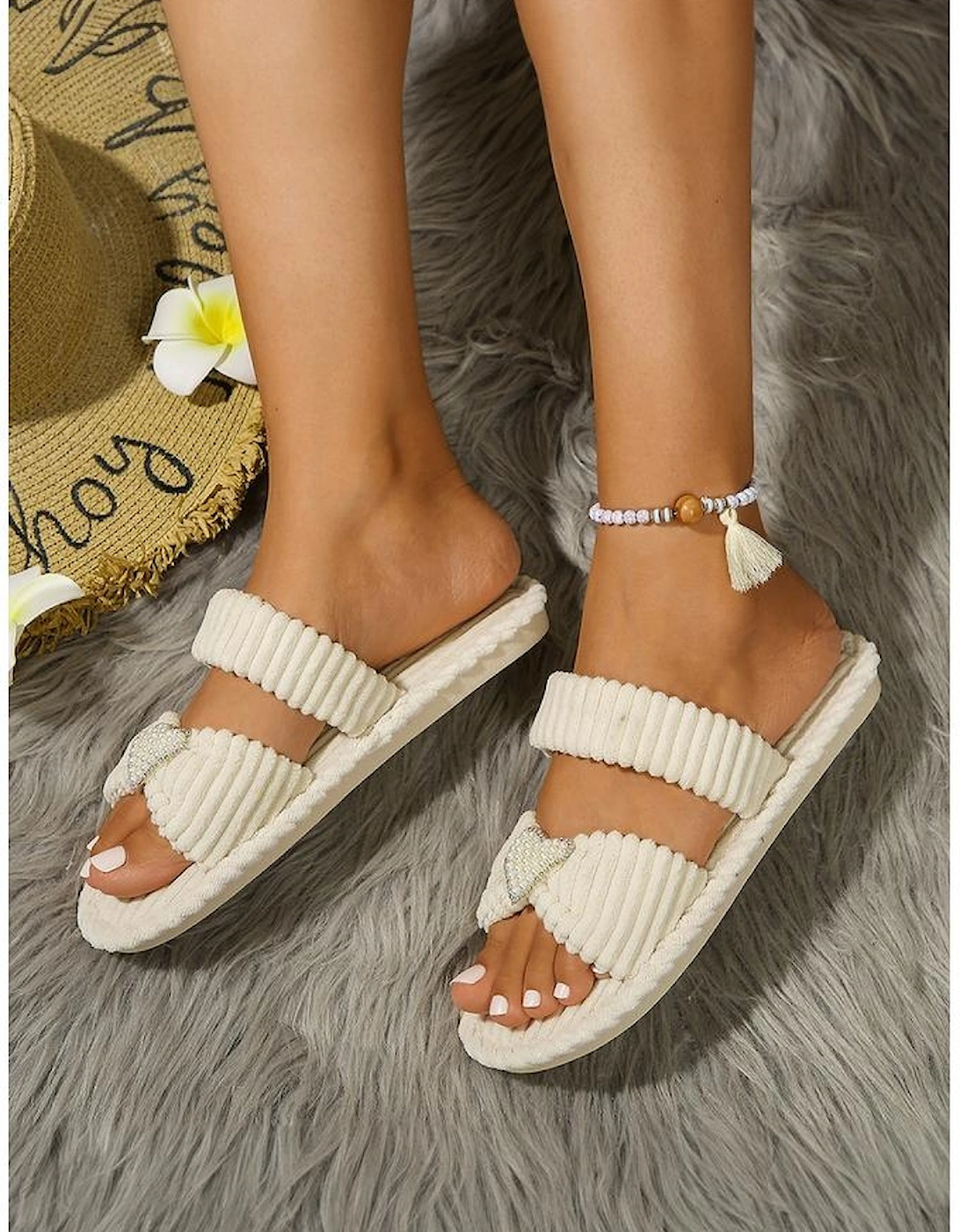 Azura Exchange White Pearled Heart Shape Ribbed Flat Slippers