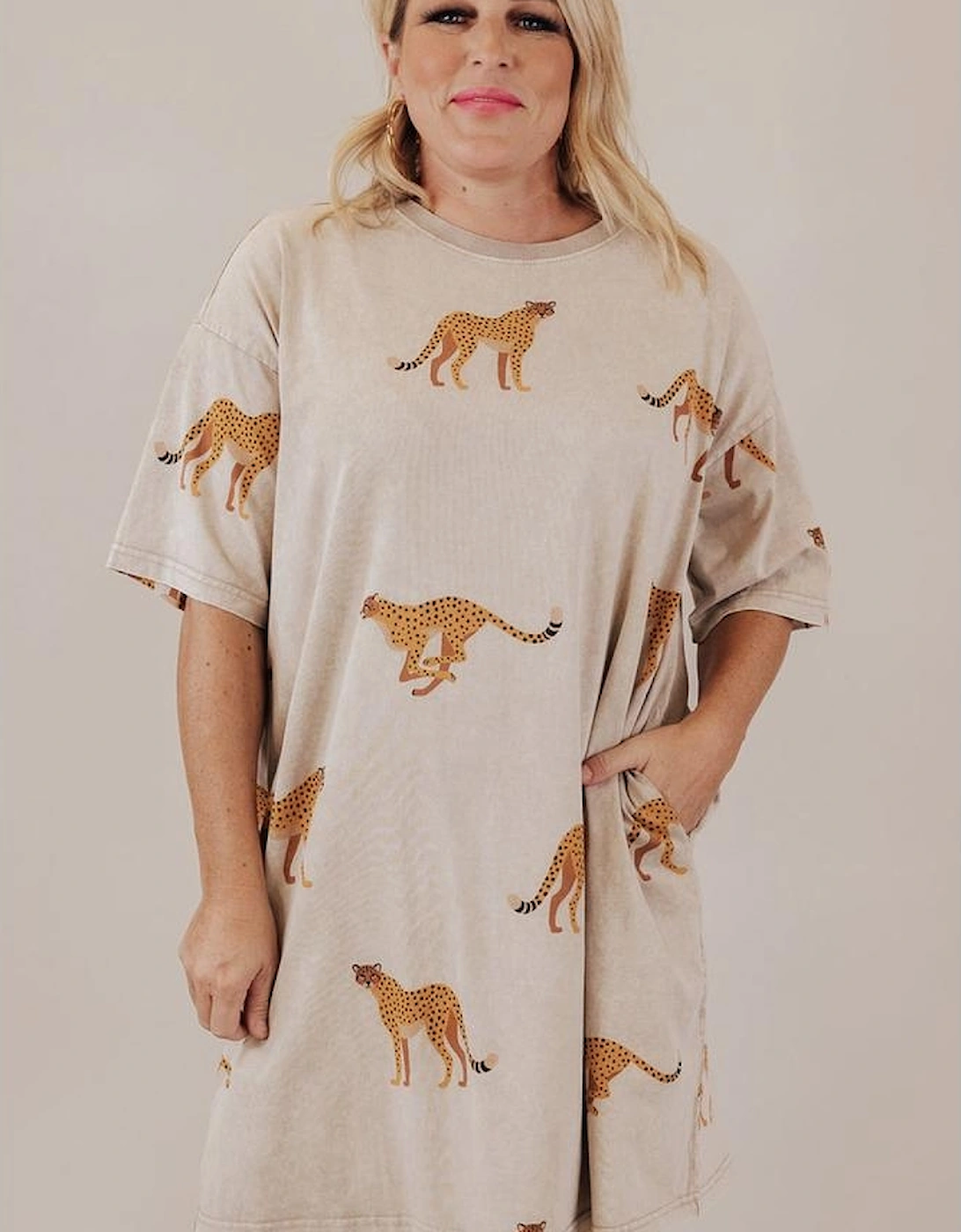 Apricot Plus Size Cheetah Print Side Pockets T Shirt Mini Dress