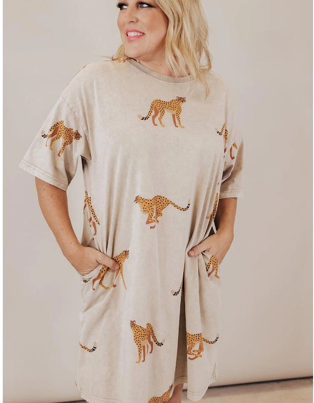 Apricot Plus Size Cheetah Print Side Pockets T Shirt Mini Dress