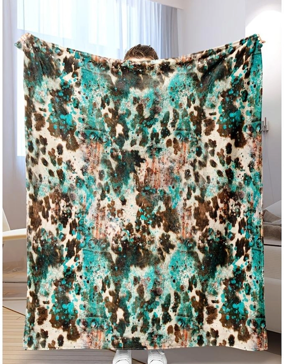 Multicolour Western Style Pattern Large Flannel Blanket