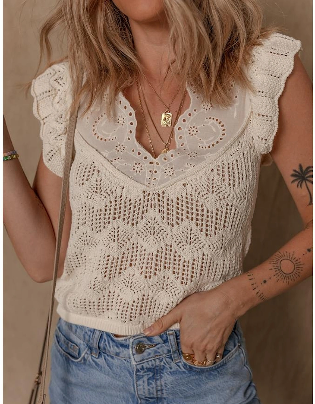 Beige Embroidered Patchwork Hollow Out Knitted Ruffle Sweater Vest