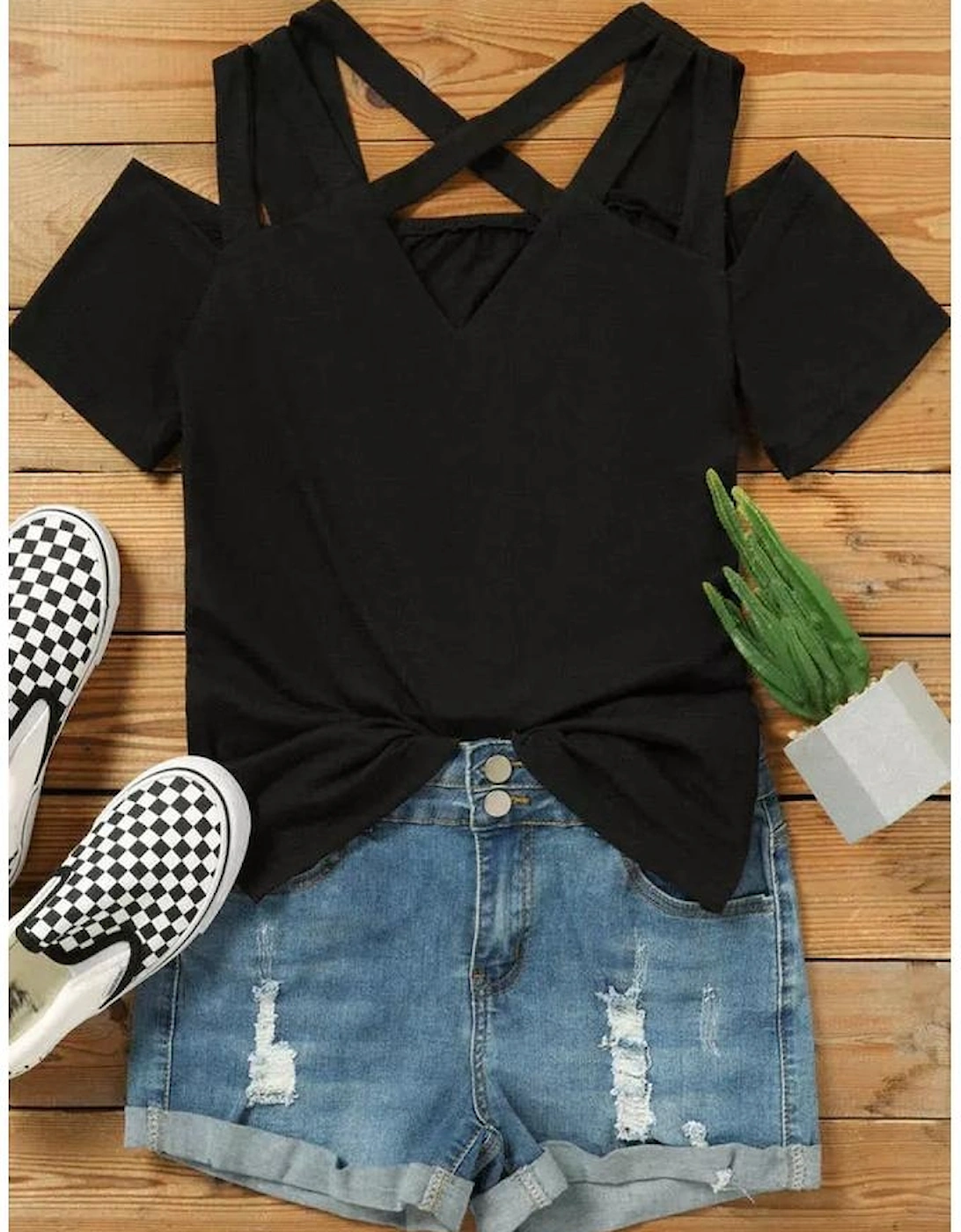 Azura Exchange Criss-Cross Cut Out Top