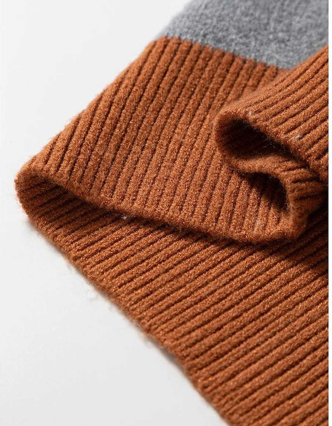 Brown Plus Size Checkered Crewneck Sweater