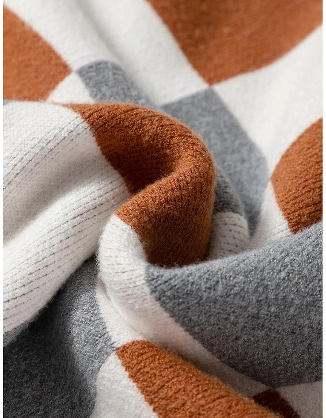 Brown Plus Size Checkered Crewneck Sweater