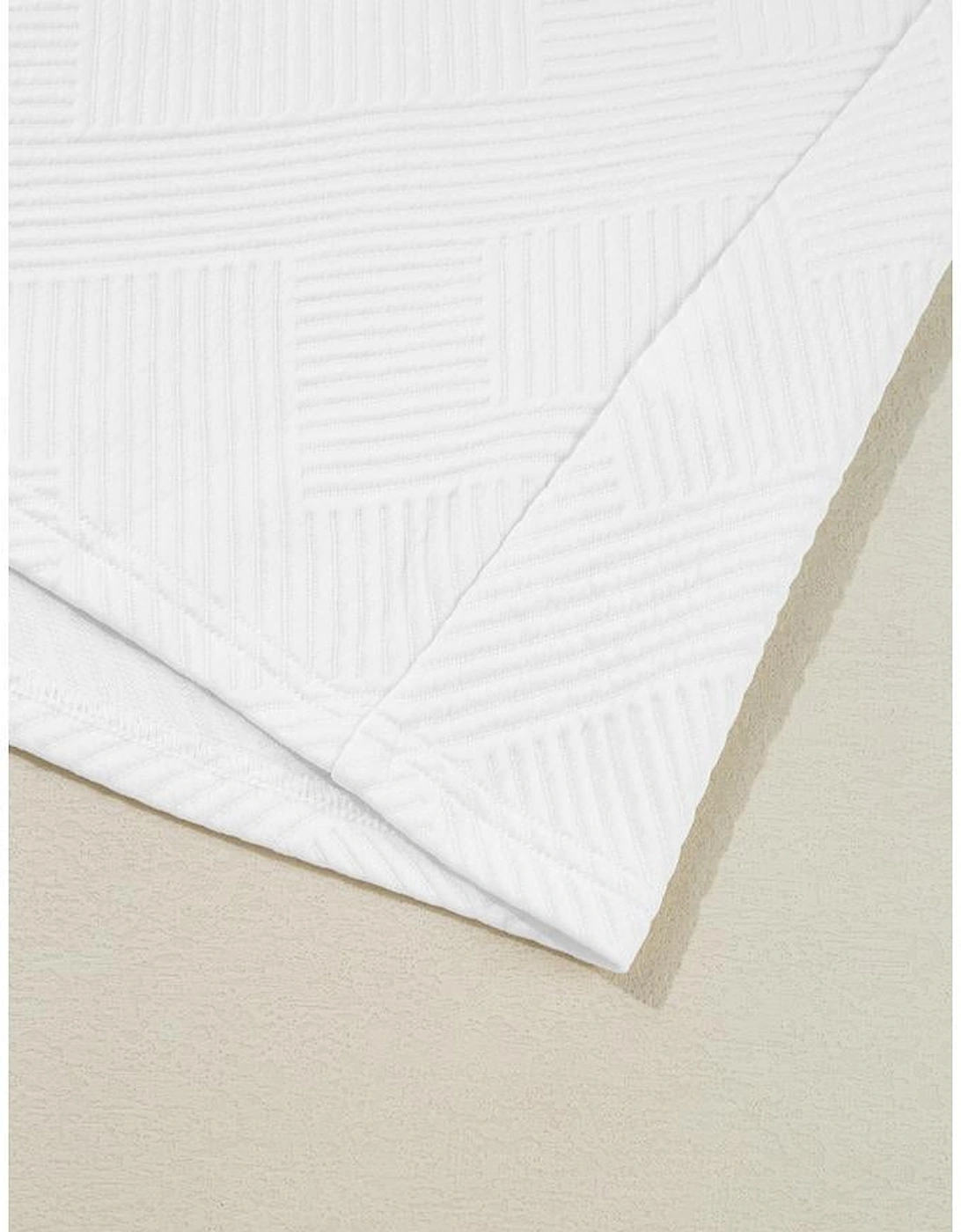 White Abstract Print Tiered Ruffled Sleeve Textured Knit Top