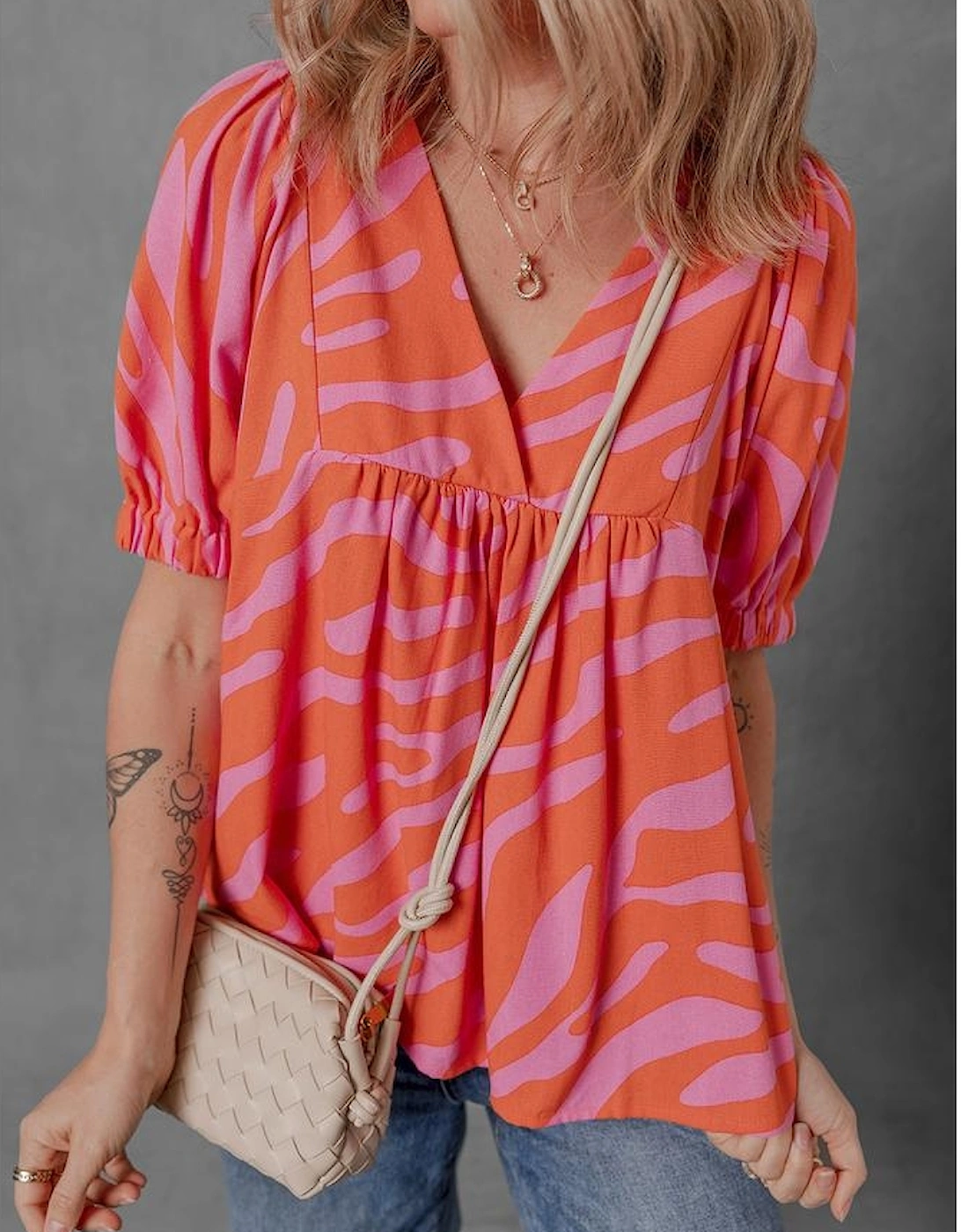 Orange Zebra Stripe Print Ruched Cuff Half Sleeve V Neck Blouse