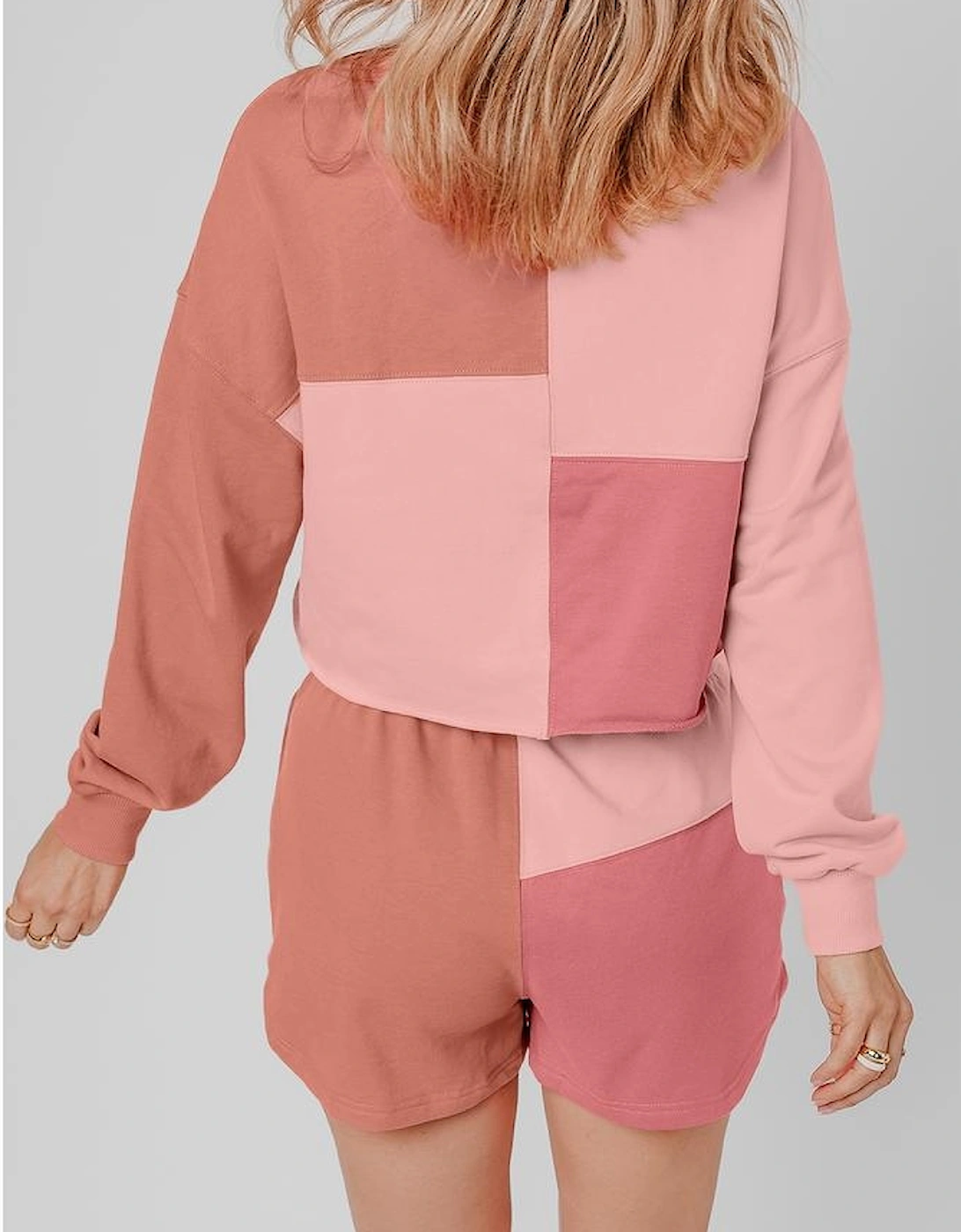 Peach Blossom Colorblock Patchwork Long Sleeve Shorts Outfit