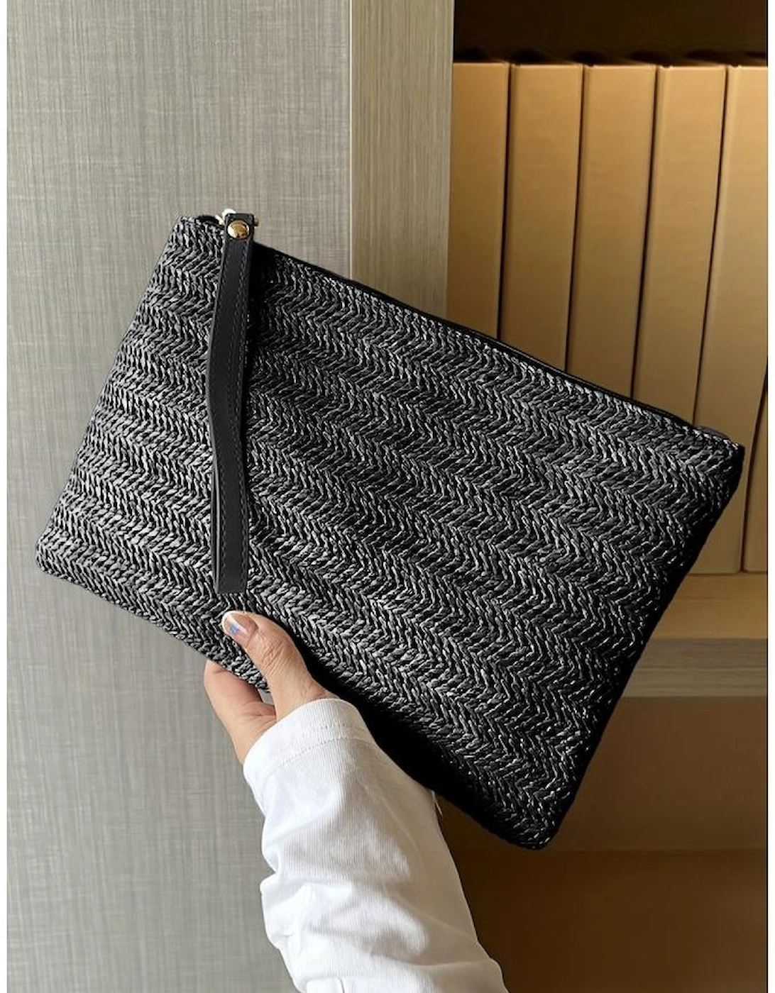 Black Straw Woven Wrist Strap Zipper Large Wallet