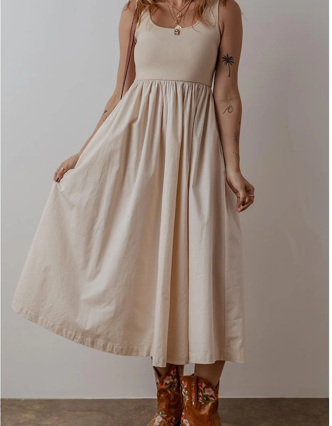 Beige Scoop Neck Ribbed Bodice Pleated Sleeveless Long Dress