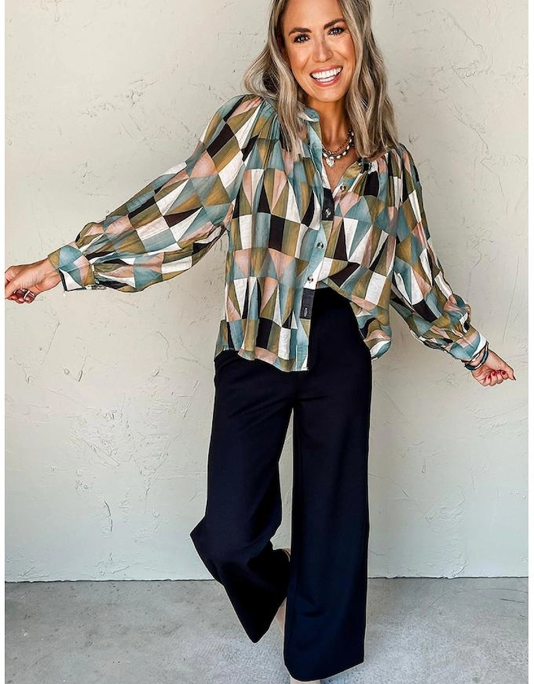 Green Geometric Print Buttoned Balloon Sleeve Loose Fit Shirt