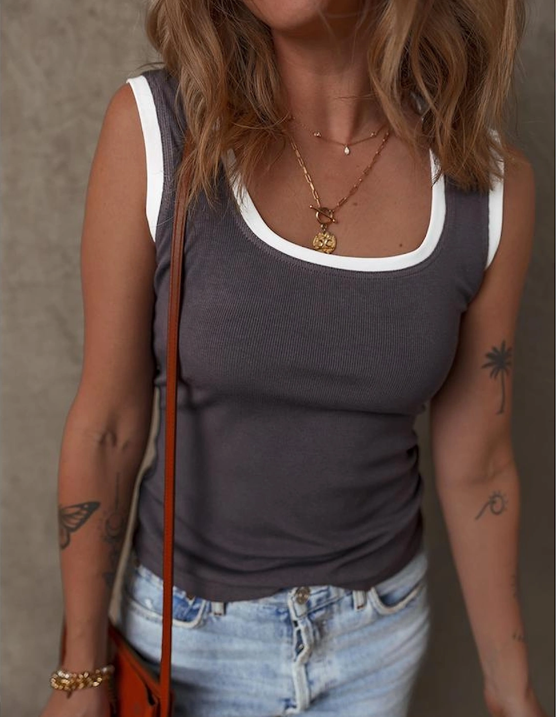 Carbon Grey Ribbed Knit Colorblock Edge U Neck Slim Fit Tank Top