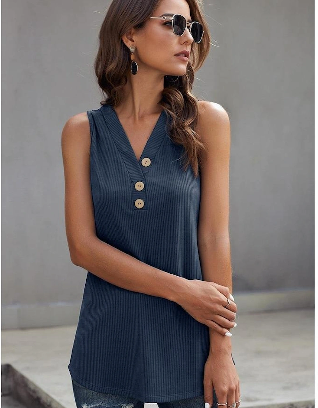 Azura Exchange Women's Ribbed Sleeveless V-Neck Tank Top - Casual Loose Fit Button-Down Comfortable Stretchy