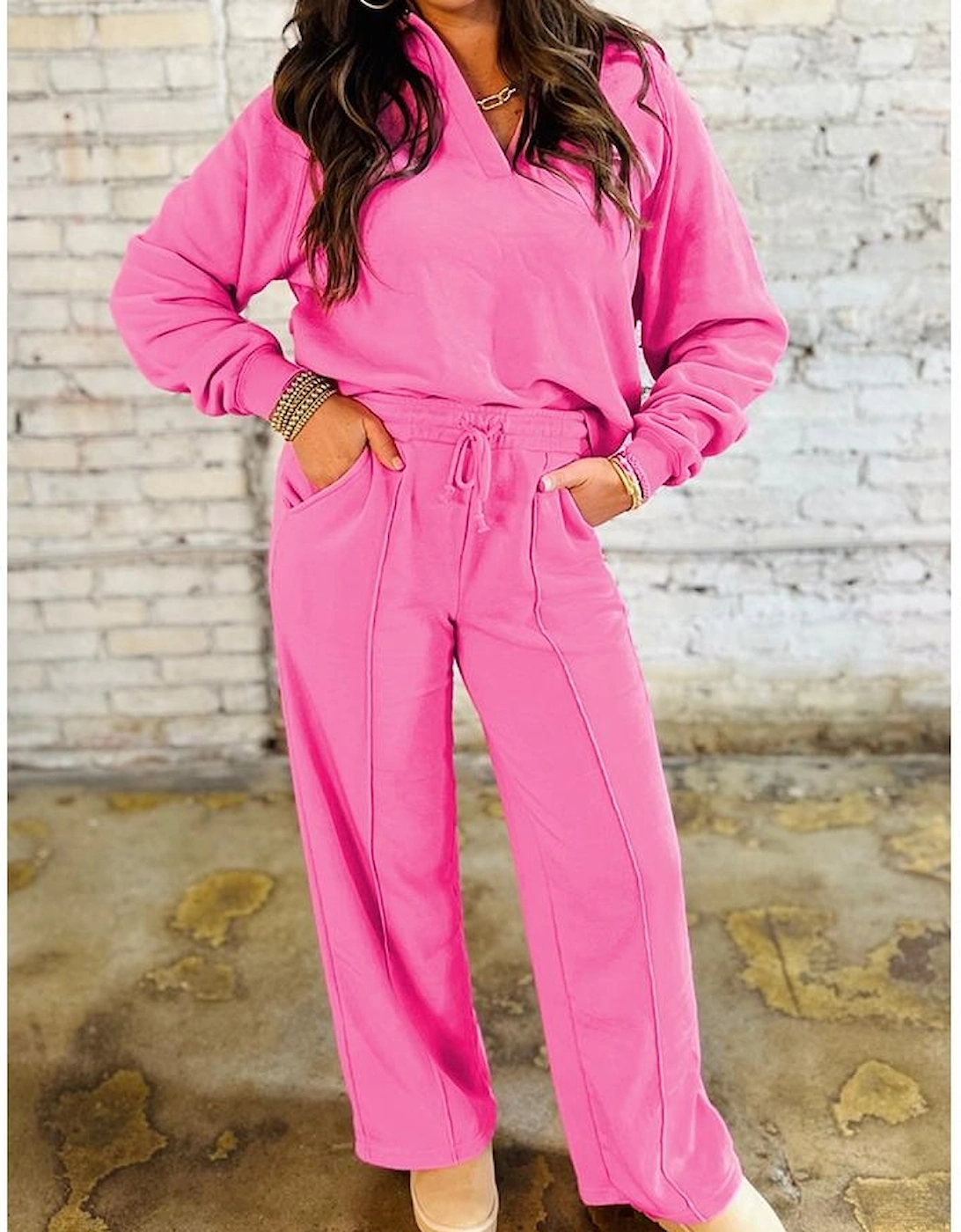 Sachet Pink Solid Color Collared Pullover and Central Seam Pants Set