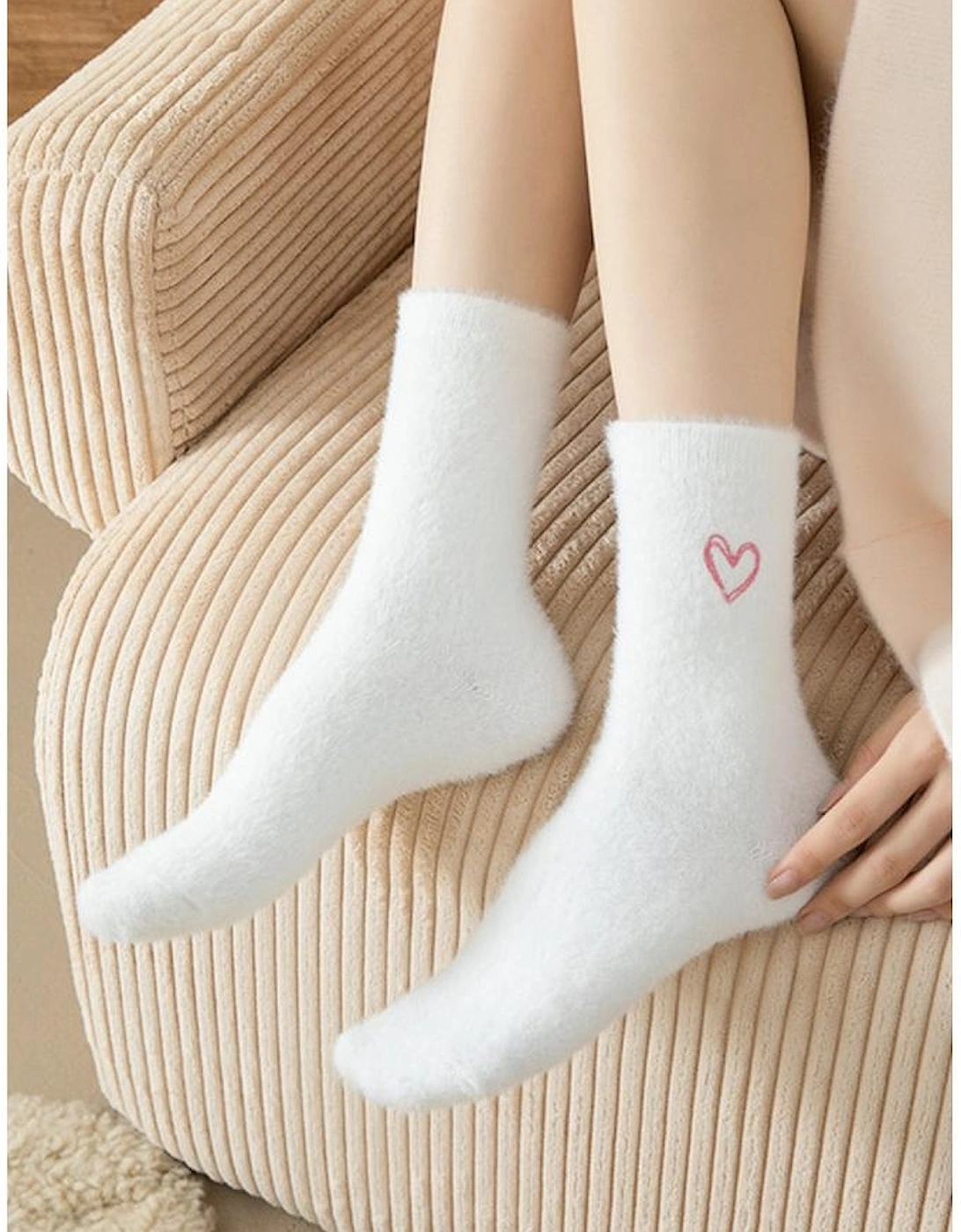 White Heart Embroidered Soft Thick Crew Socks