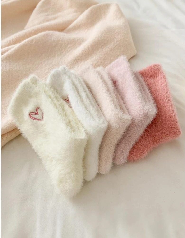 White Heart Embroidered Soft Thick Crew Socks