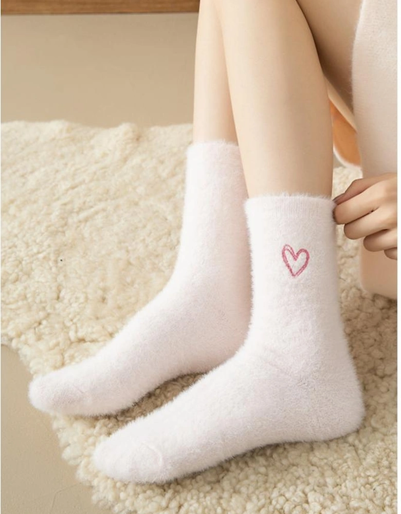 White Heart Embroidered Soft Thick Crew Socks