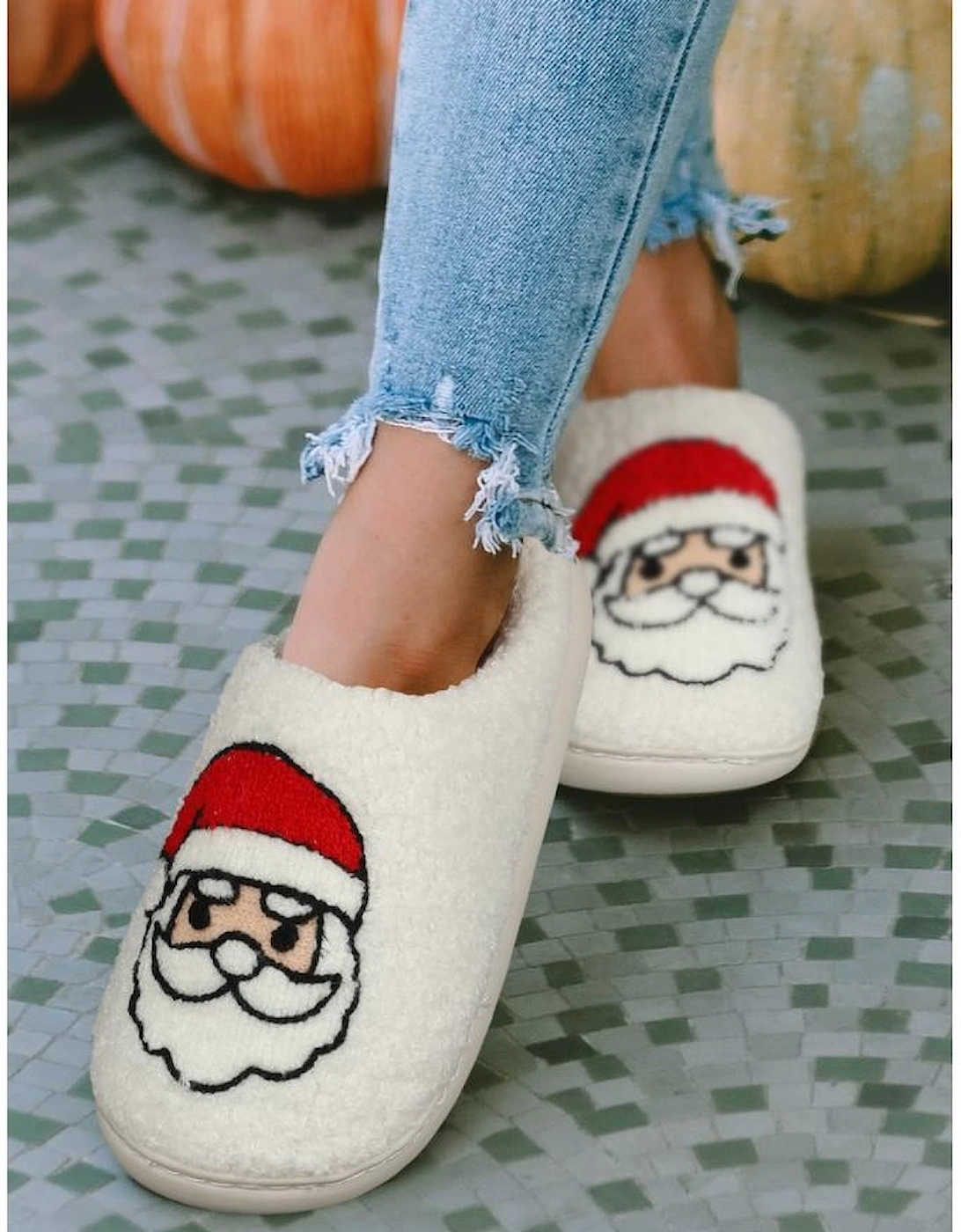 Azura Exchange White Christmas Santa Clause Graphic Plush Slippers