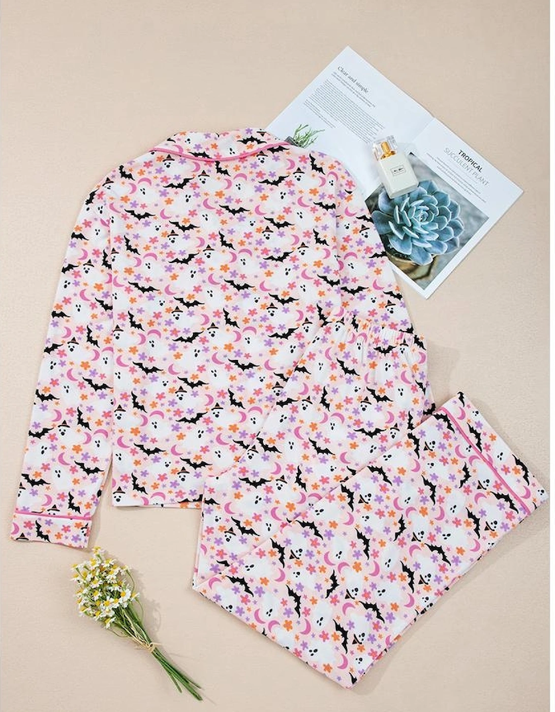 Pink Halloween Eve Haunted Honey Bat Print Pajama Set