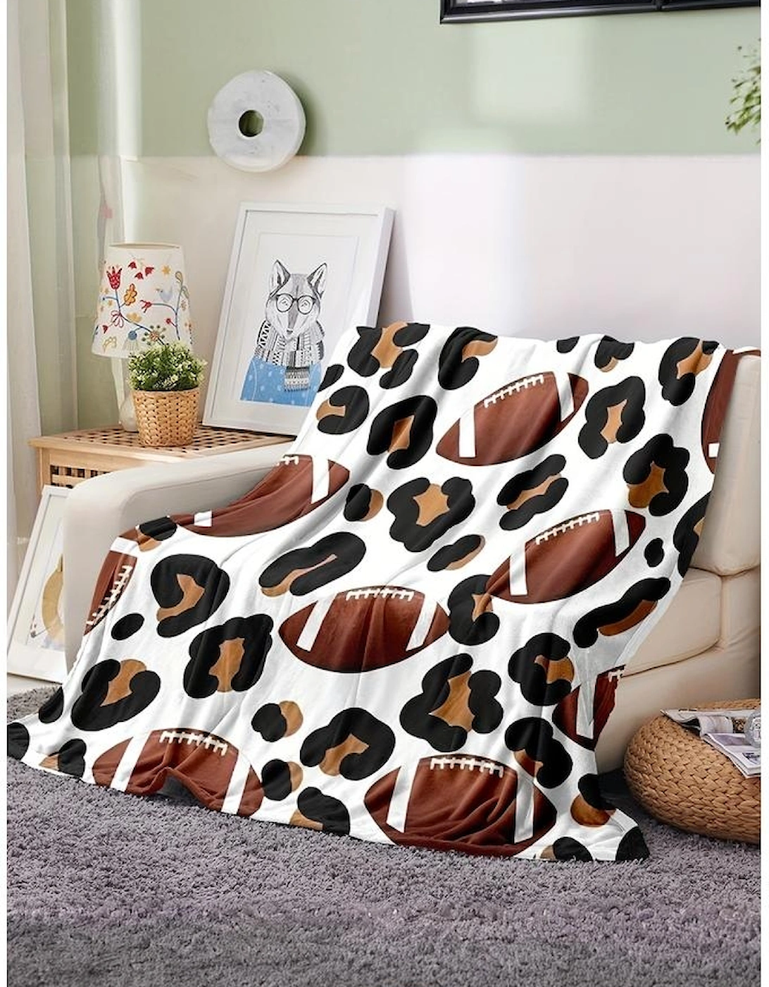White Leopard & Rugby Print Flannel Blanket 130*150cm