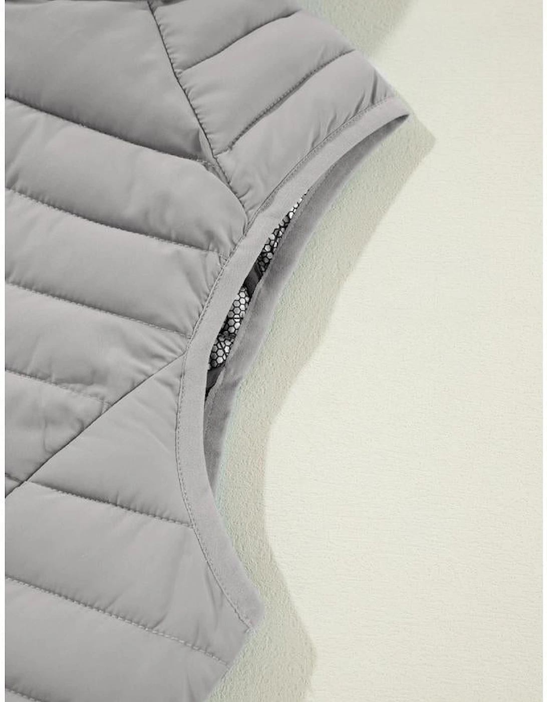 Silvery Plush Collared Quilted Zipped Puffer Vest