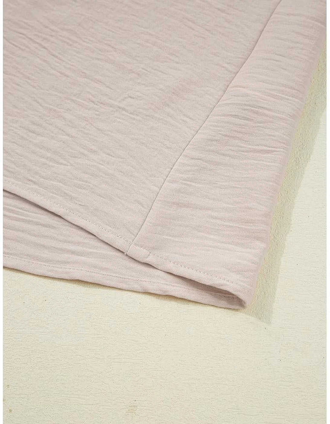 Jet Stream Contrast Scallop Trim V Neck Long Sleeve Blouse