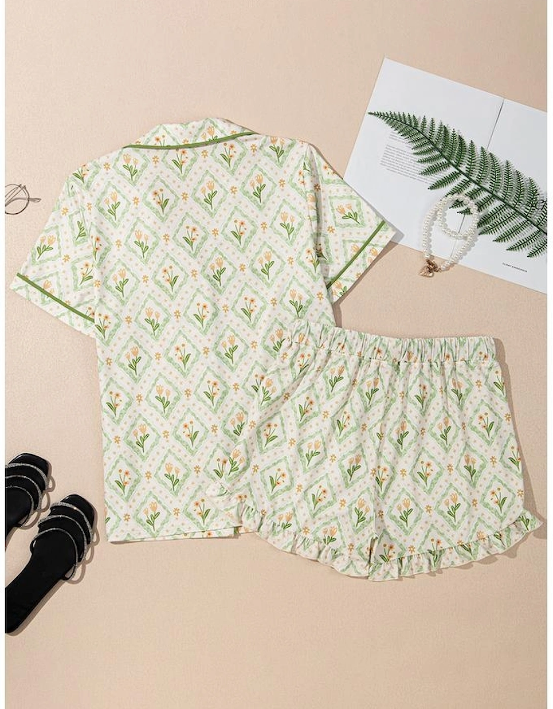Green Floral Print Turn-down Collar Short Pajamas Set