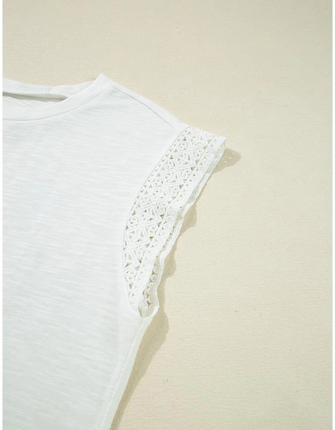 White Lace Patchwork Cap Sleeve Round Neck T Shirt