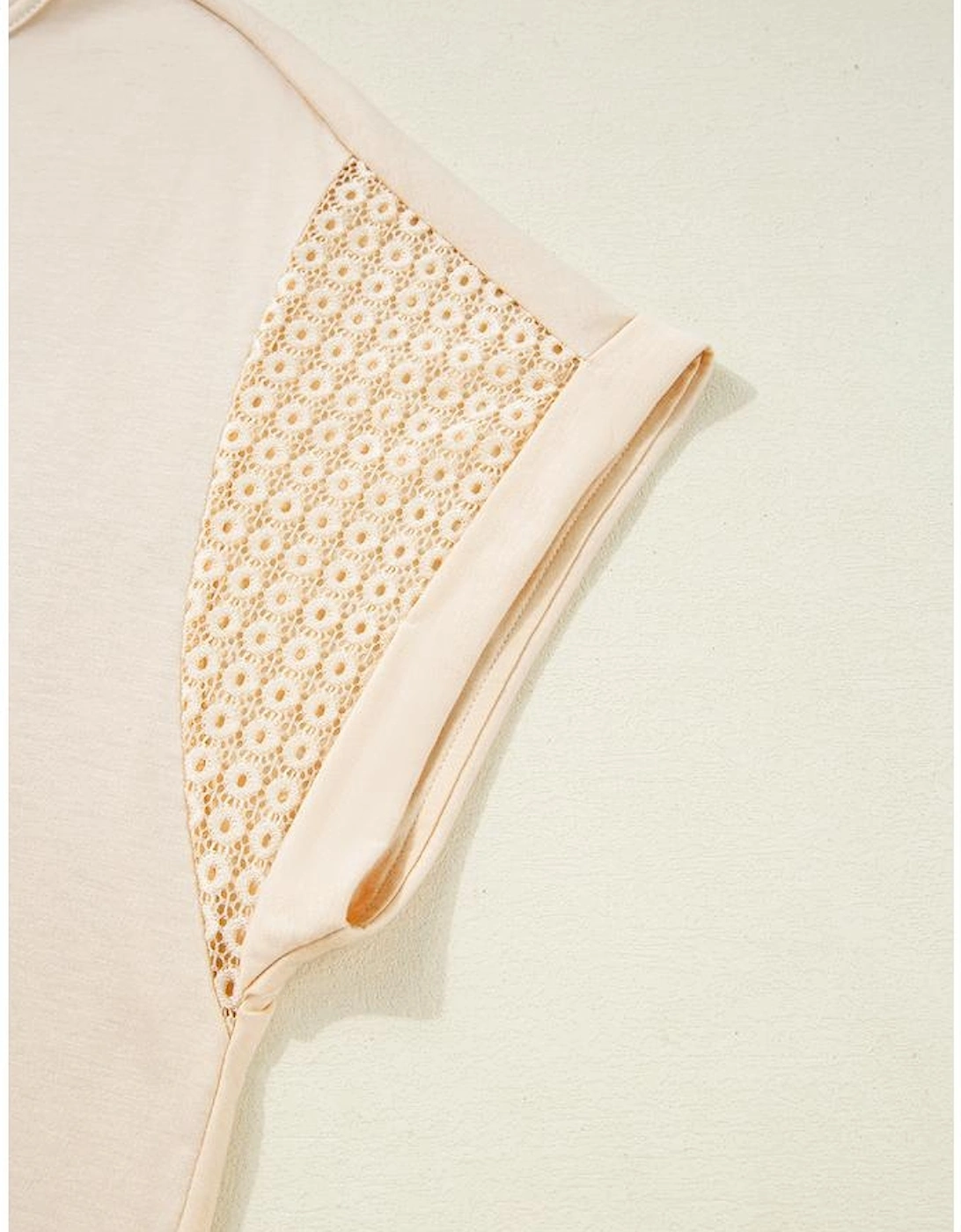 Parchment Lace Patchwork Short Sleeve Round Neck Plus Size Summer Top