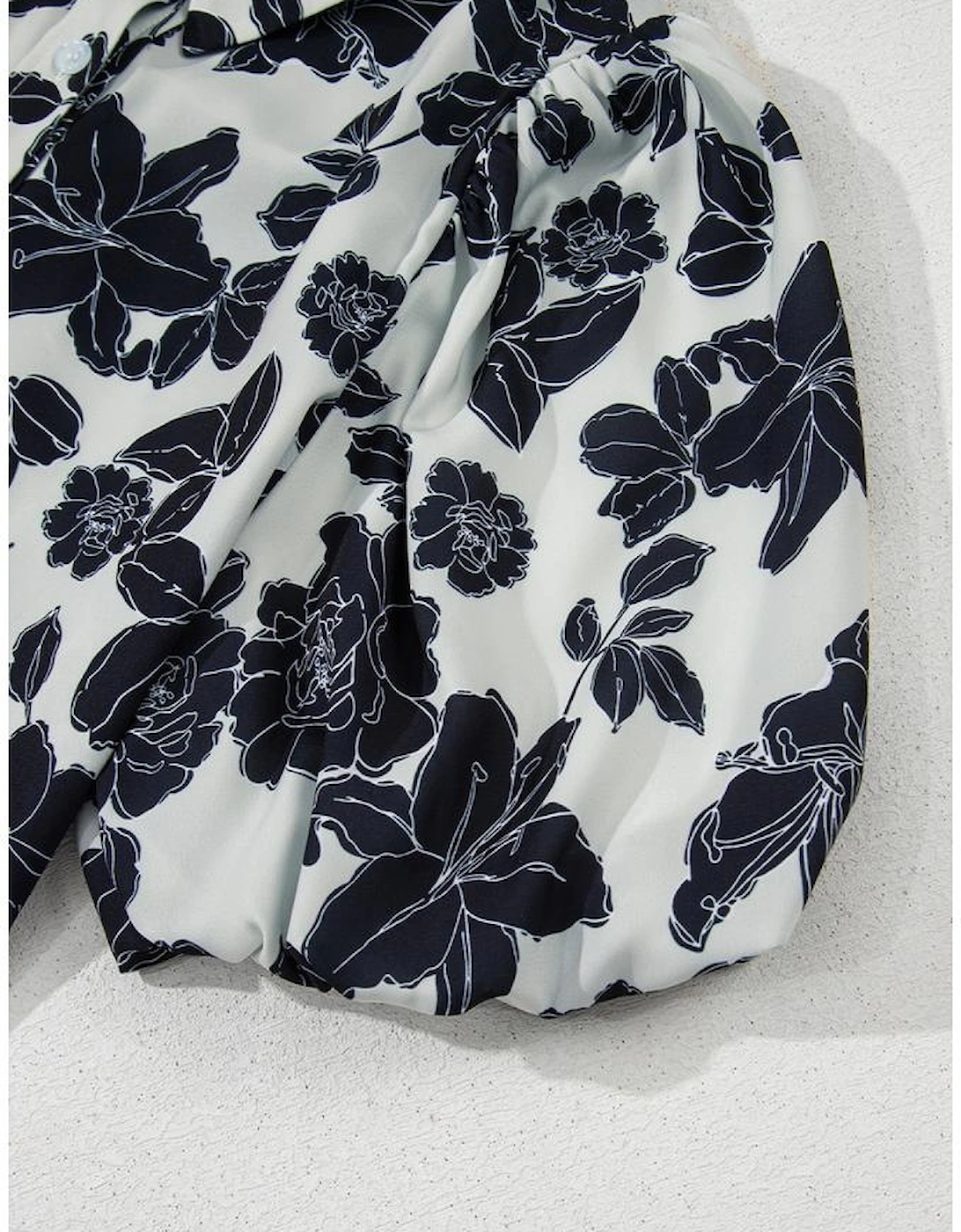 Black Floral Bubble Sleeve Casual Shirt