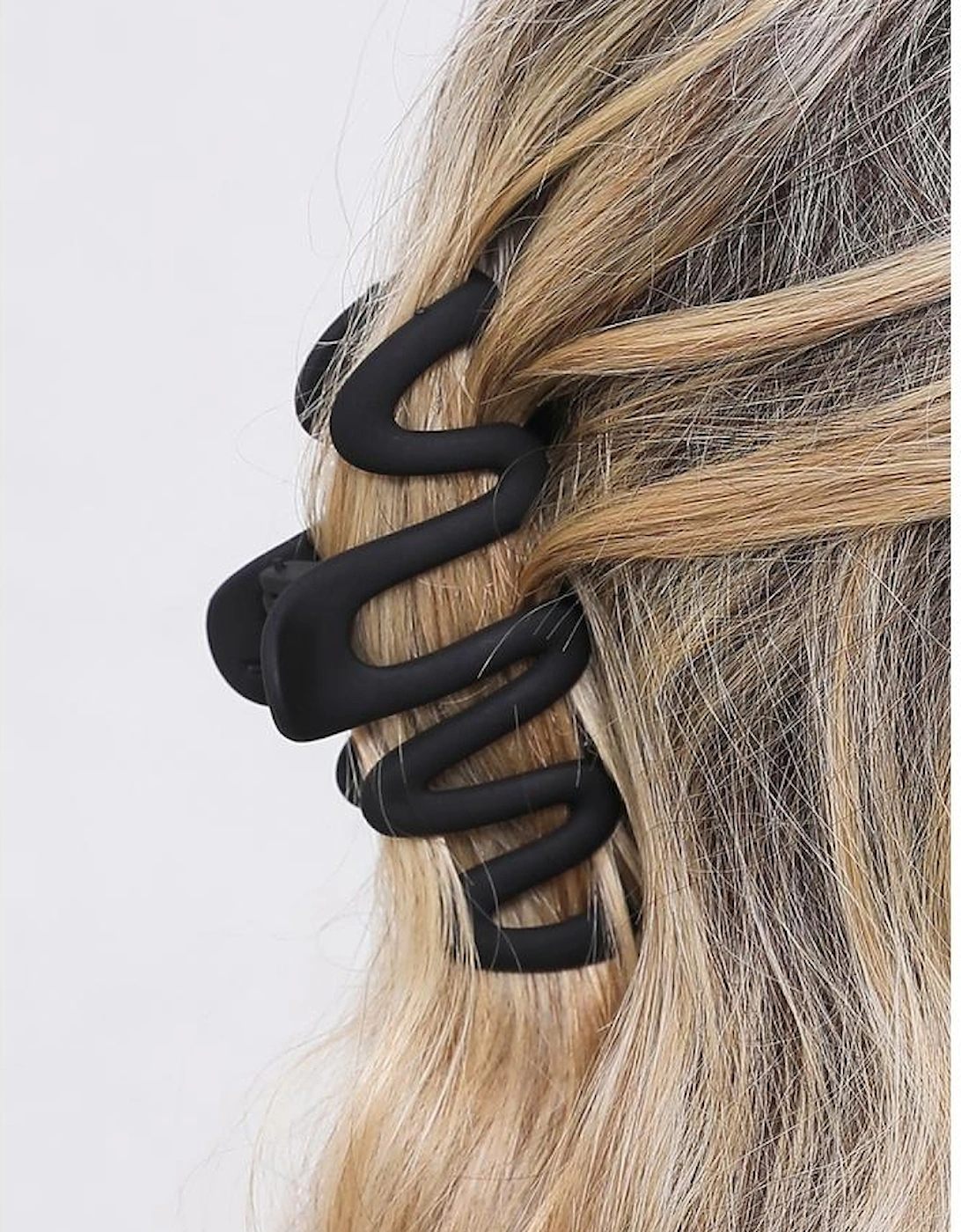 Black Wave Shape Resin Large Hair Claw Clip