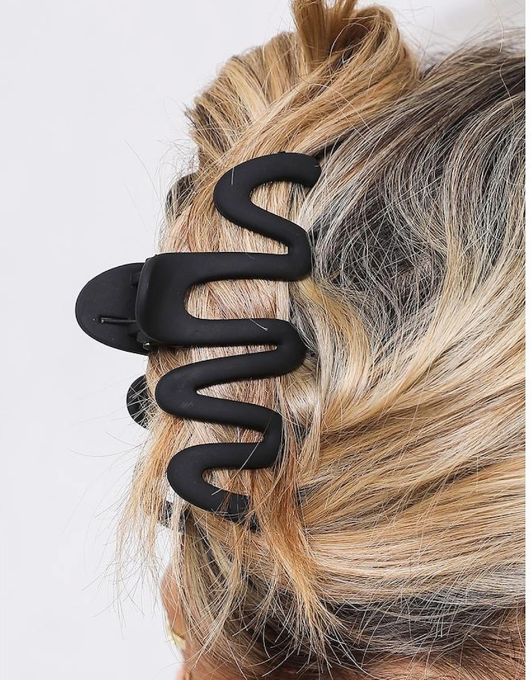 Black Wave Shape Resin Large Hair Claw Clip