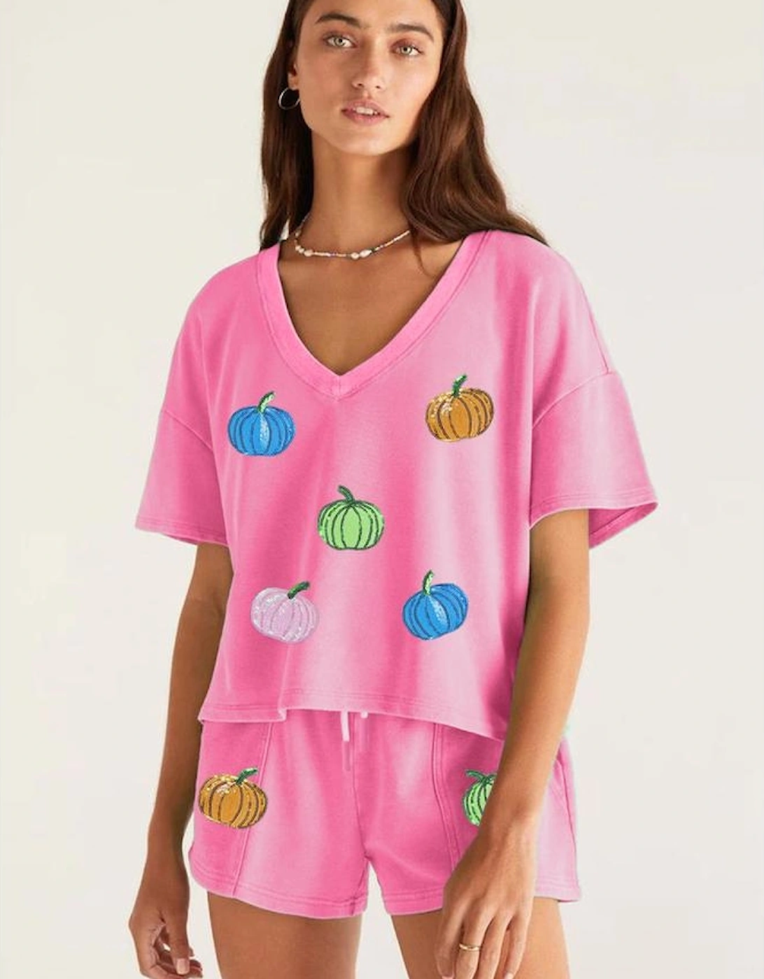 Bonbon Sequin Halloween Pumpkin Pattern V Neck Tee and Drawstring Bottoms Casual Short Set