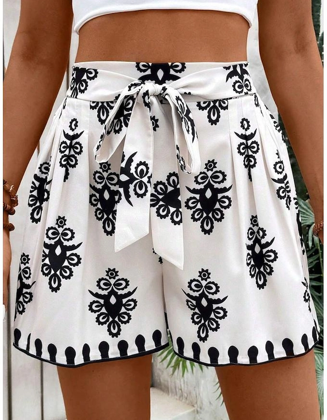Black Tribal Geometric Print Belted High Waist Casual Shorts