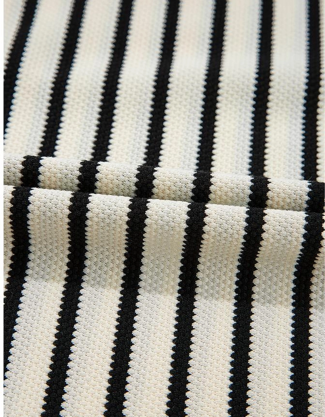 Black Stripe Scallop Lace Trim Ruffle Short Sleeves Crewneck Top