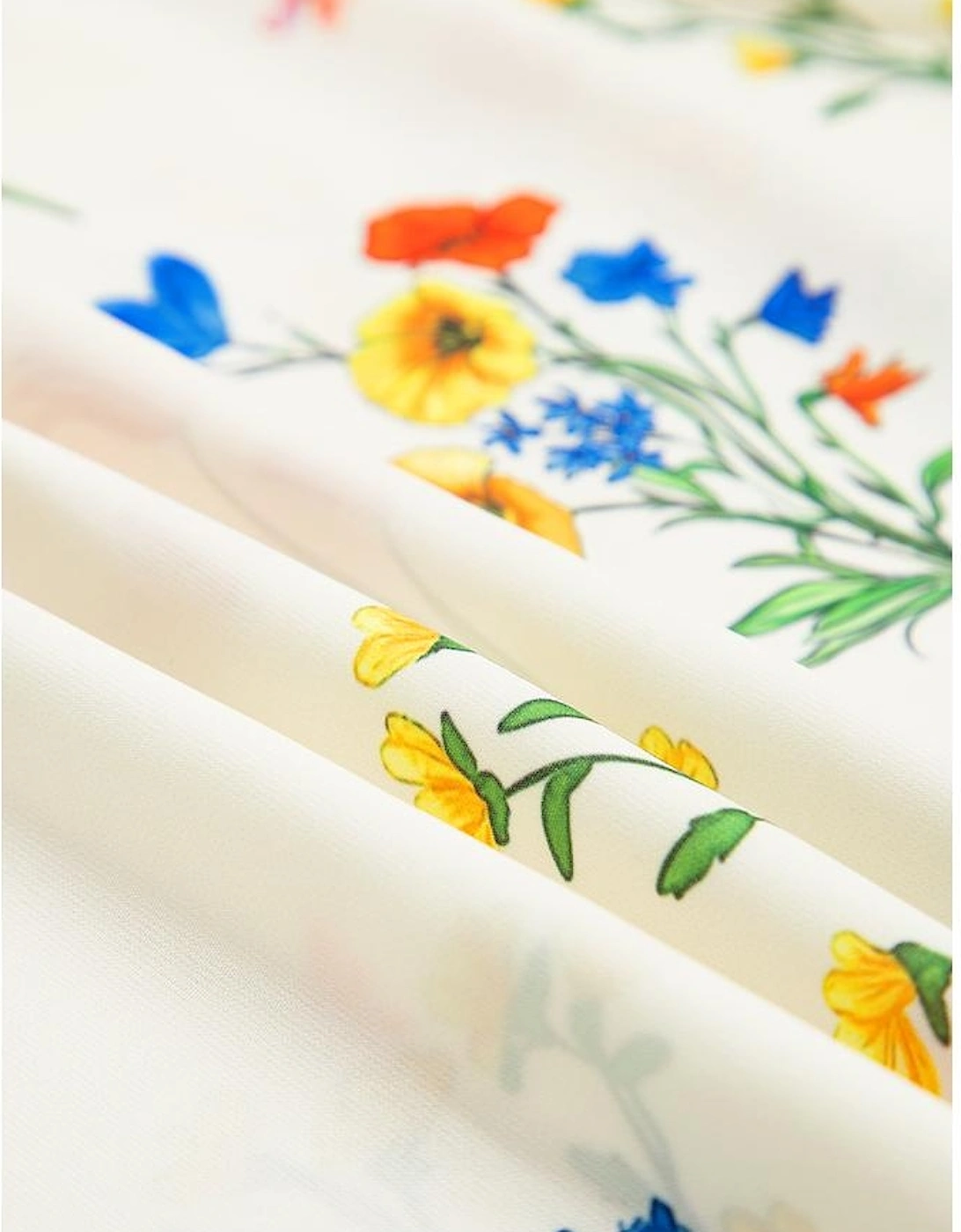 White Floral Short Puff Sleeve Contrast V Neck Print Blouse