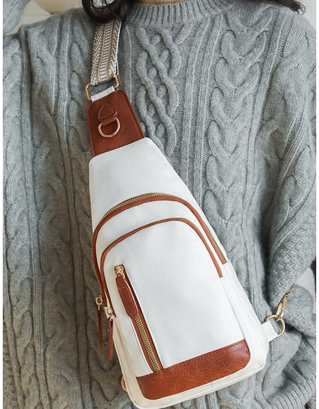 White Vintage PU Leather Zipped Crossbody Bag