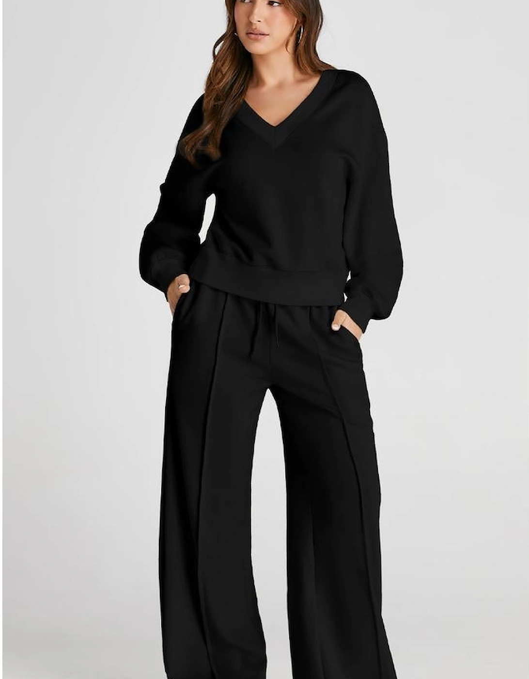 Black V Neck Cropped Seamed High Waist Sports Wear