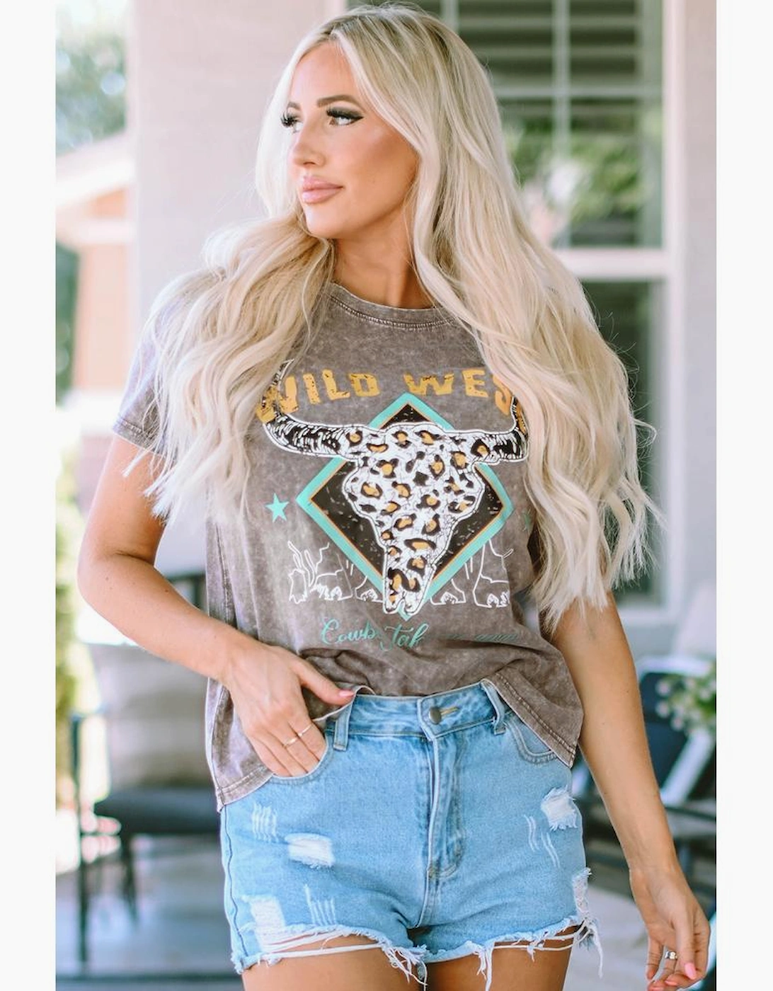 Azura Exchange Bull Head Graphic Vintage Western T-Shirt