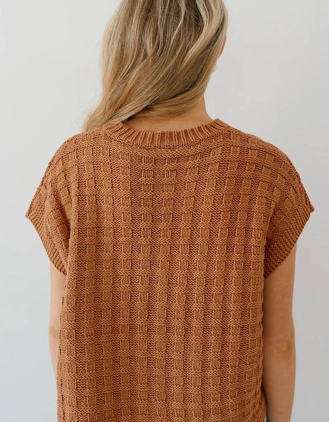 Camel Round Neck Textured Knit Sweater Vest