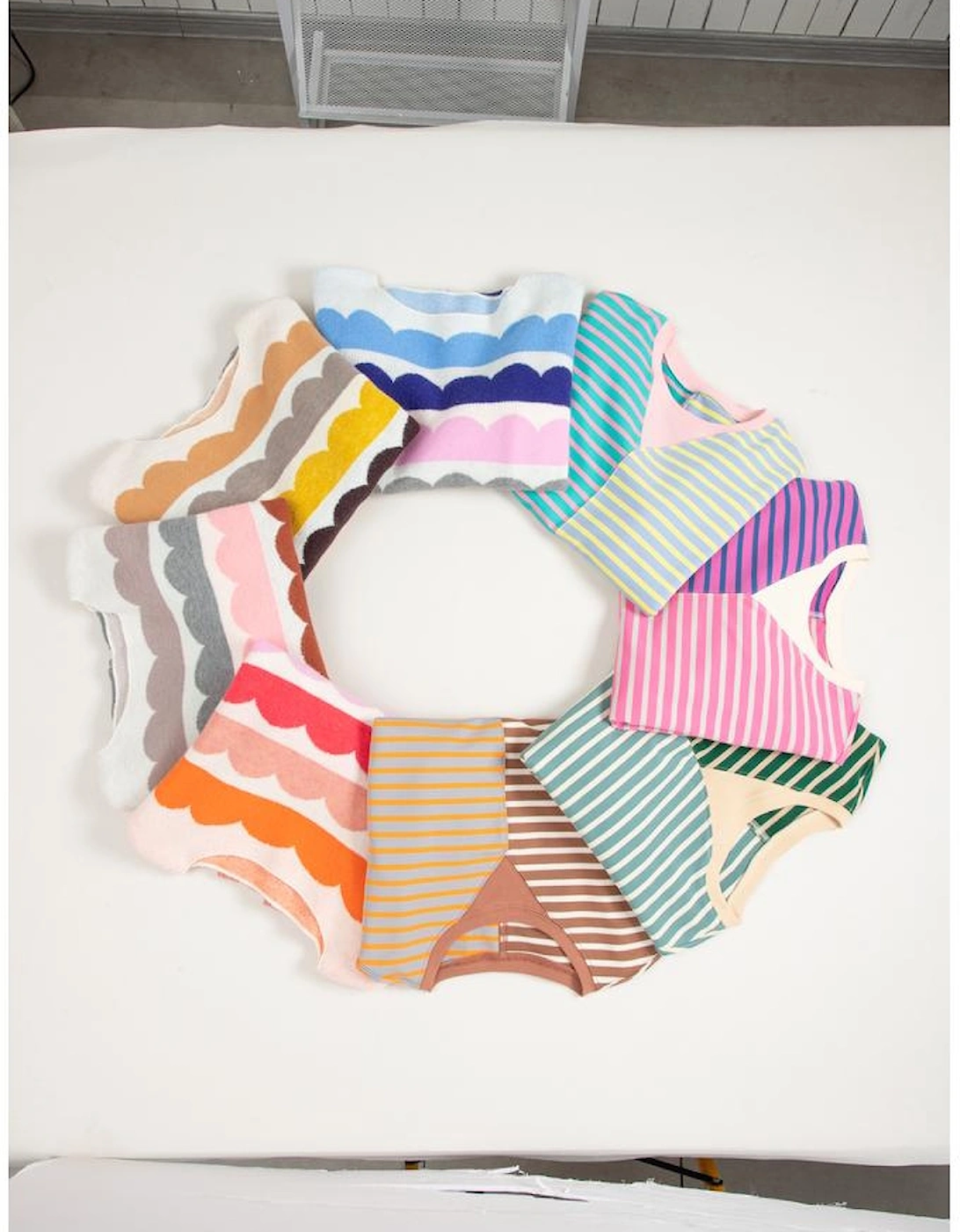 Dark Blue Wave Striped Balloon Sleeve Drop Shoulder Sweater