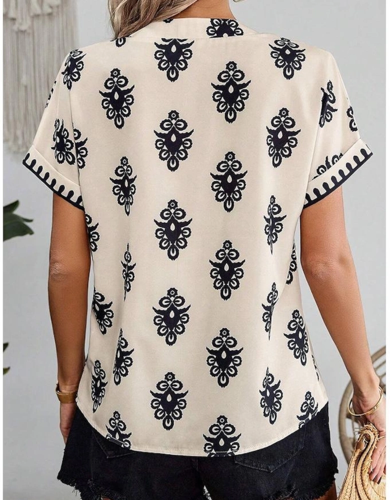 Black Geometric Print Short Sleeve V Neck Blouse